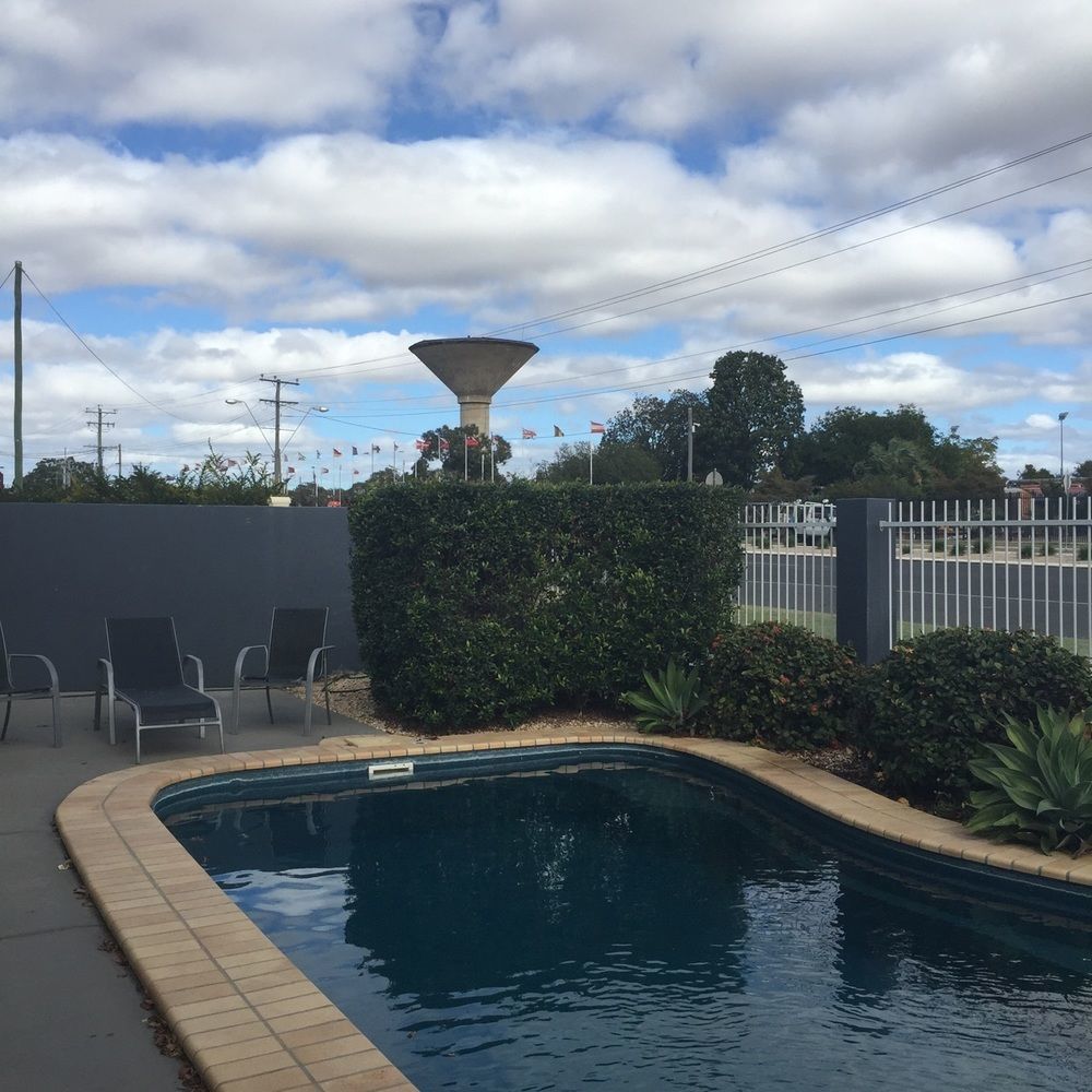 Blackwater Motor Inn Exterior photo